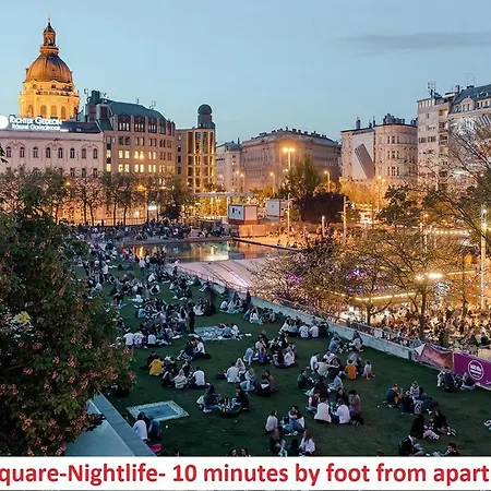 Apartment 2 Rooms Between Of Chain Bridge, Cathedral, Parlament,Castle Area *