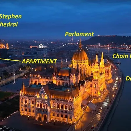 Apartment 2 Between Of Chain Bridge, Cathedral, Parlament,castle Area