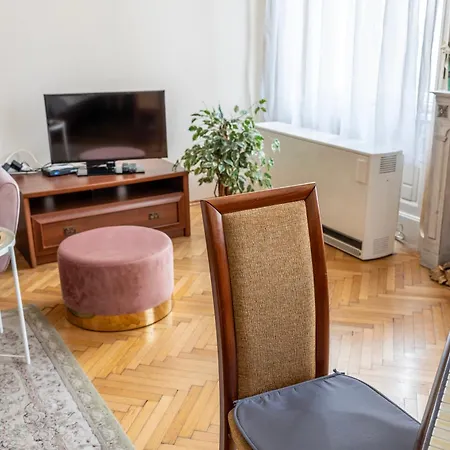 2 Rooms Between Of Chain Bridge, Cathedral, Parlament,Castle Area
