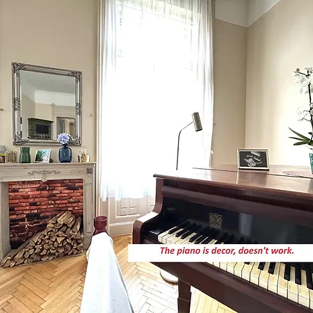 Apartment 2 Between Of Chain Bridge, Cathedral, Parlament,castle Area Budapest