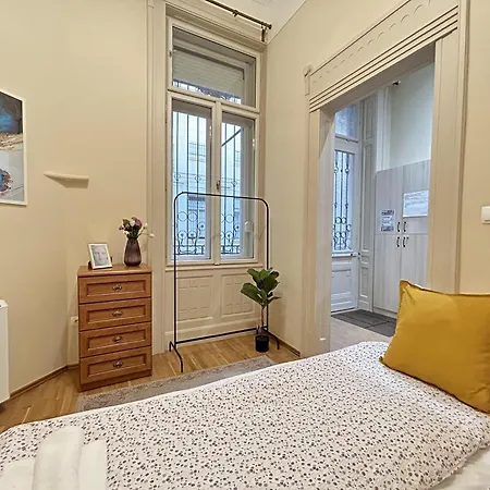 2 Rooms Between Of Chain Bridge, Cathedral, Parlament,Castle Area * Budapest