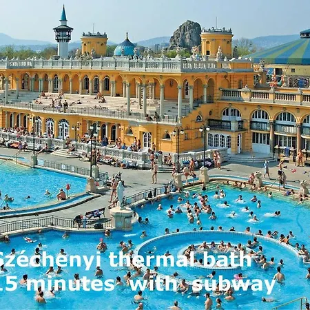 2 Between Of Chain Bridge, Cathedral, Parlament,castle Area Apartament