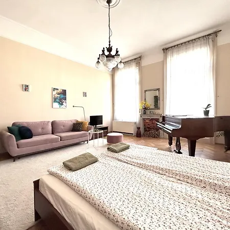 Apartament 2 Between Of Chain Bridge, Cathedral, Parlament,castle Area Budapeszt