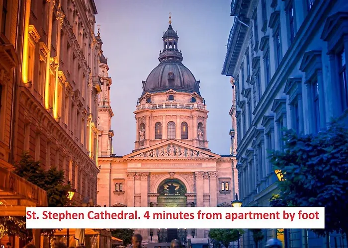 2 Between Of Chain Bridge, Cathedral, Parlament,castle Area Apartament Budapesta