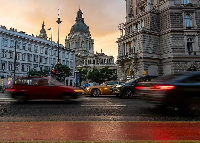 Apartament 2 Between Of Chain Bridge, Cathedral, Parlament,castle Area Budapesta