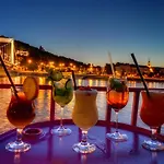 2 Between Of Chain Bridge, Cathedral, Parlament,castle Area Apartman *