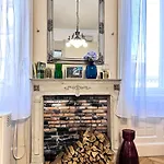 Apartman 2 Between Of Chain Bridge, Cathedral, Parlament,castle Area *