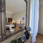 Apartman 2 Between Of Chain Bridge, Cathedral, Parlament,castle Area