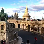 2 Between Of Chain Bridge, Cathedral, Parlament,castle Area Budapest