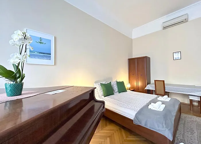 Apartment 2 Between Of Chain Bridge, Cathedral, Parlament,castle Area Budapest